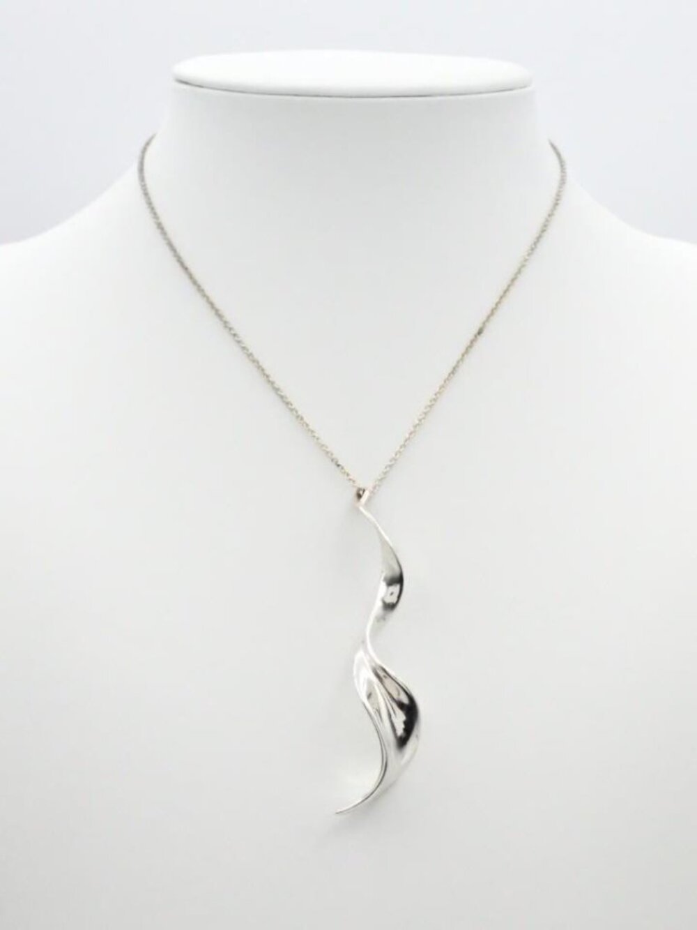 Tiffany & Co. Frank Gehry Large Orchid Drop Necklace 925 16"
